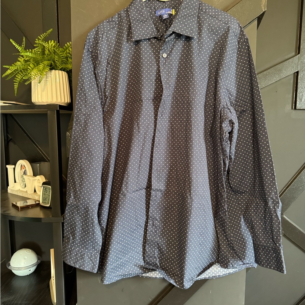Apt. 9 Navy Blue Bandana Print Button Down Dress Shirt Men’s XL 17–17.5 34/35